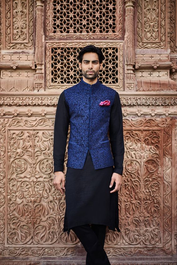 40 Top Indian Engagement Dresses For Men Latest Groom Dress Ideas For 40-top-indian-engagement-dresses-for-men-latest-groom-dress-ideas-for