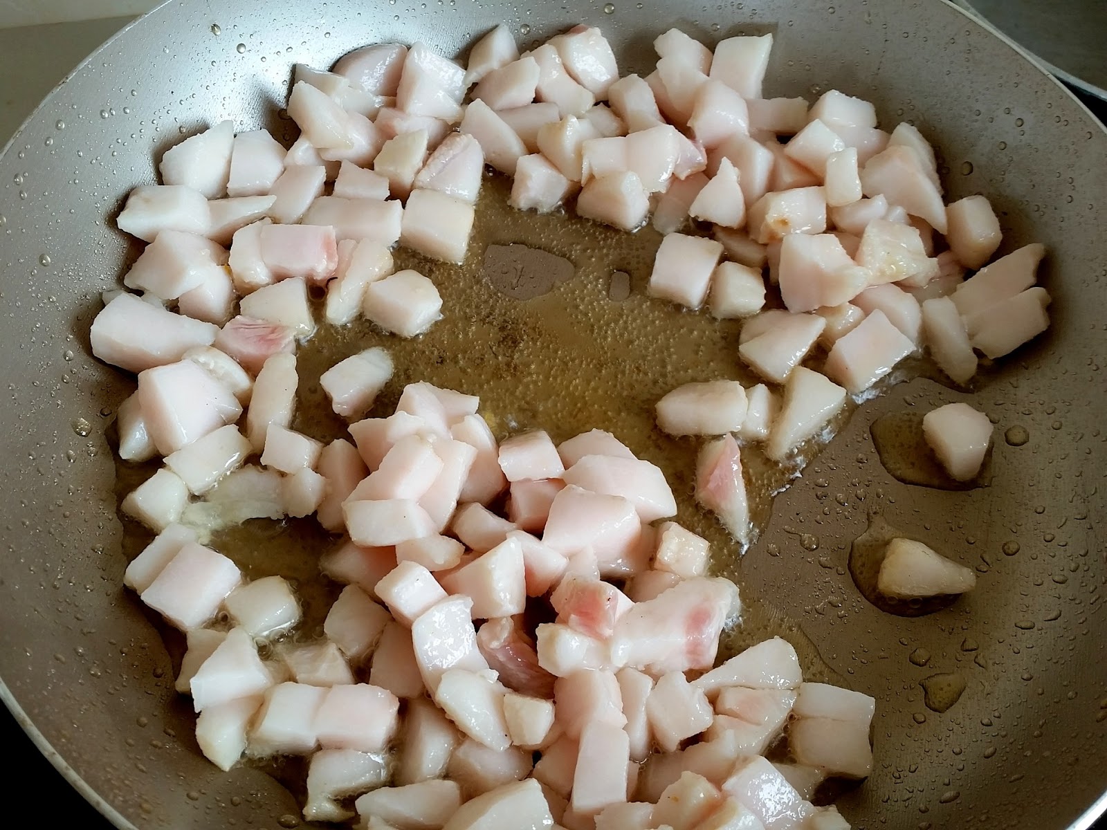 The Informal Chef How to make Crispy Pork Lard and Pork Oil 猪油渣