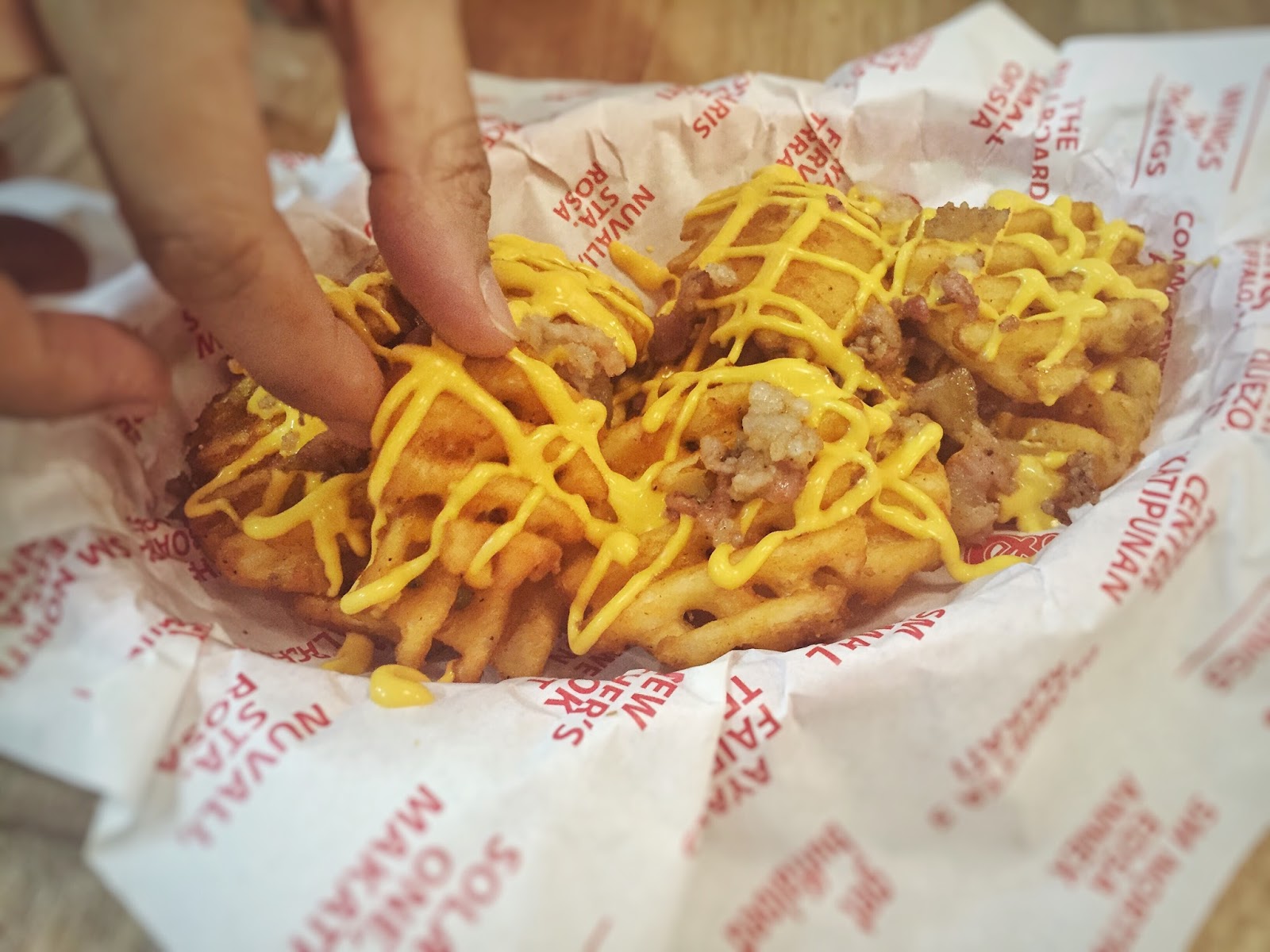 THE HOTTEST BUFFALO WINGS AT BUFFALO'S WINGS N' THINGS SM CITY SAN