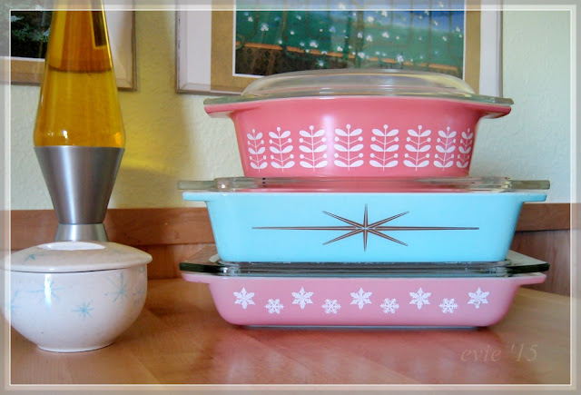 Vintage Finds, Mid Century and More at Evie's Haus: Pink and Blue Pyrex