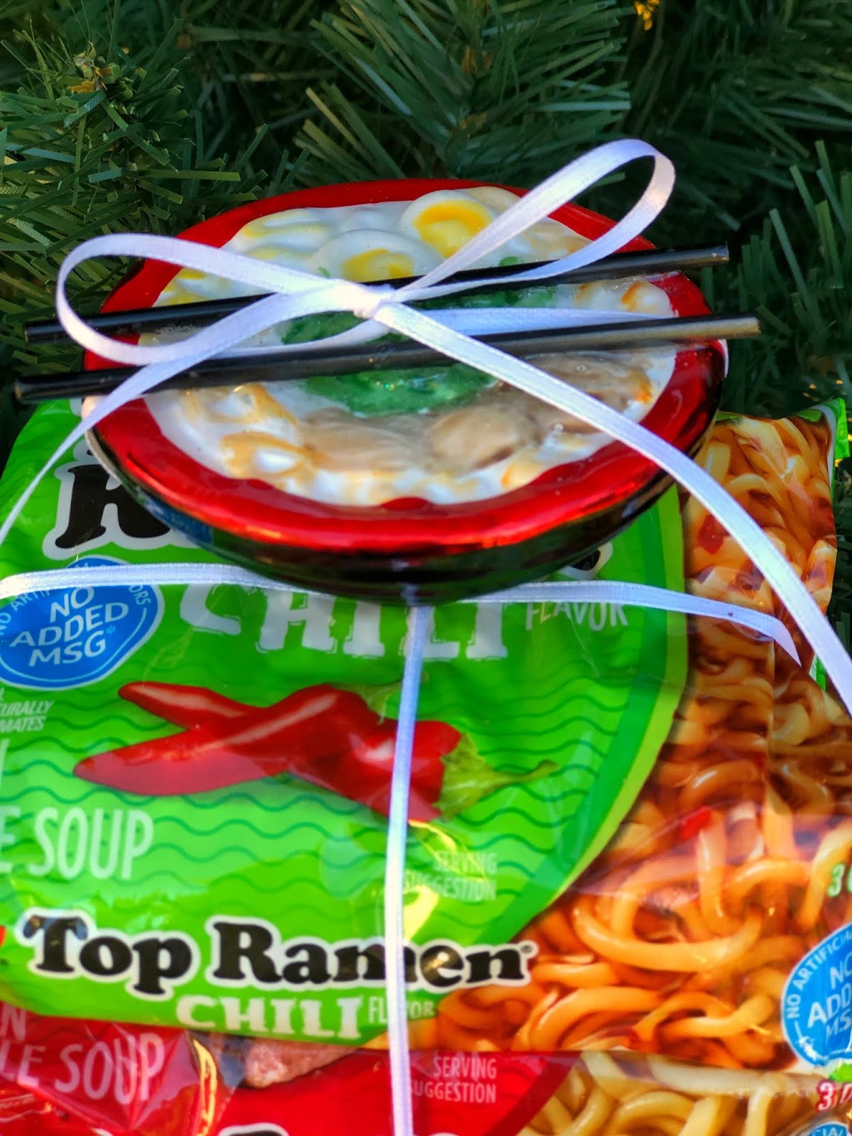 Jac o' lyn Murphy Ramen around the Christmas Tree! 5 Noodle Gifts