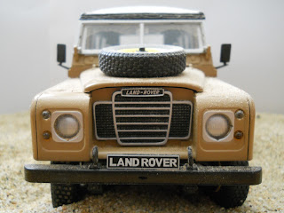 Revell metal kit Land Rover 109