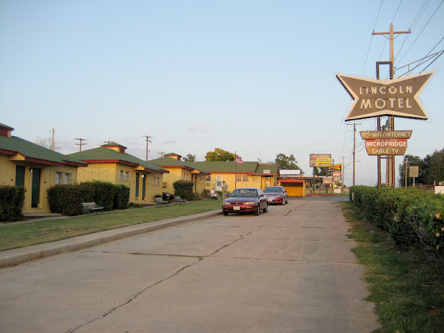 Lincoln Motel, Chandler, Oklahoma. September 2012.
