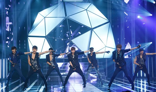 World of K-Pop: INFINITE Live Comeback Stage and Interviews