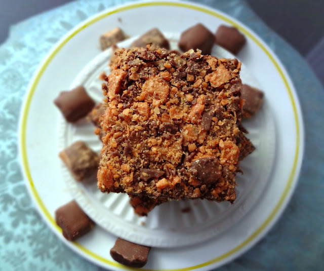 Butterfinger Fudge Cookie Bars