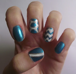 nails silver nail chose geometric colour