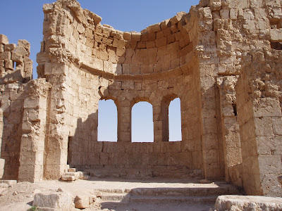 TRAS LAS HUELLAS DE SHEREZADE SIRIA / RUSAFA