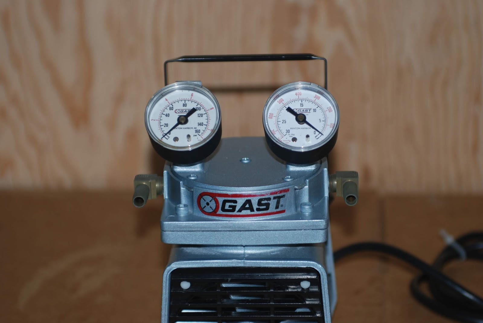 EquipmentHolic GastDiaphramVaccumPump MdDOAP104AA