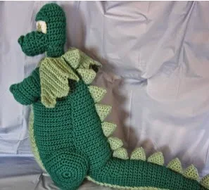 http://donnascrochetdesigns.com/morefree/dragon-toy-free-crochet-pattern.html