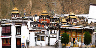 Tashilhunpo Monastery - Himal Eco Treks