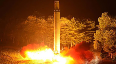 Η Βόρεια Κορέα γιορτάζει και οι αναλυτές φοβούνται νέα πυρηνική δοκιμή  
