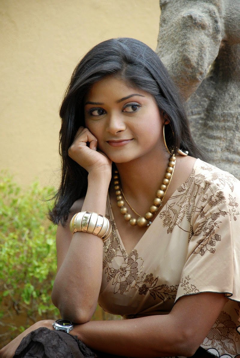 Hot, Sweet & Cute Collections: Busty Telugu Actress Alekya Hot Photos