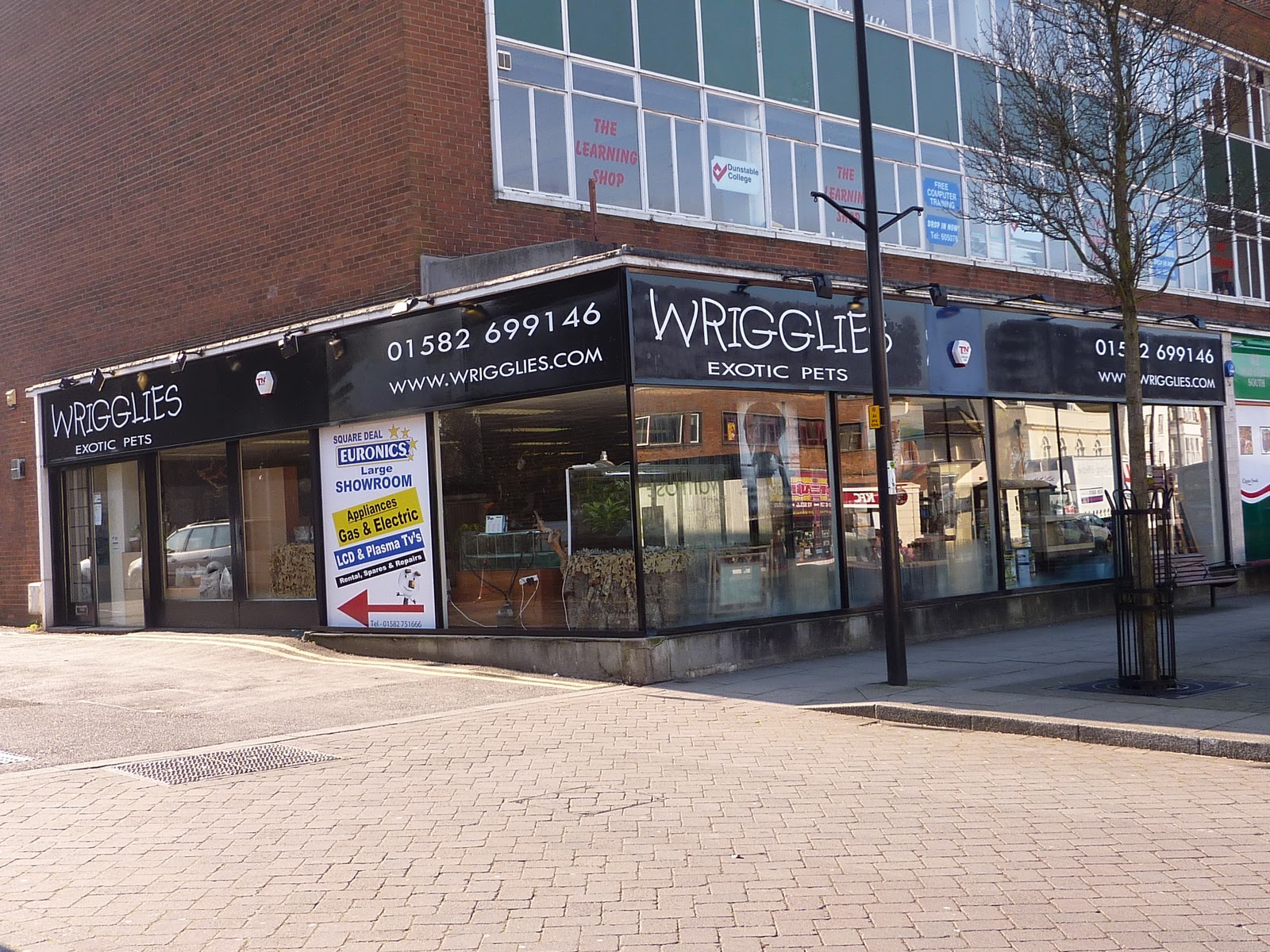 About Dunstable Shops & Businesses in Dunstable