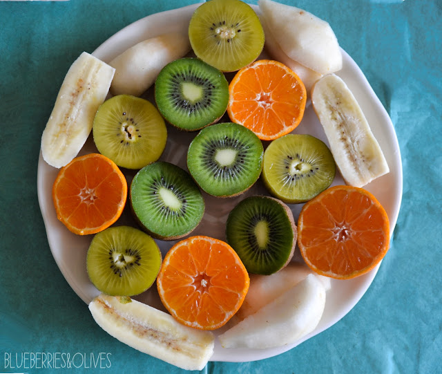 INGREDIENTS - KIWIFRUIT SMOOTHIES WITH LOLLIPOPS 
