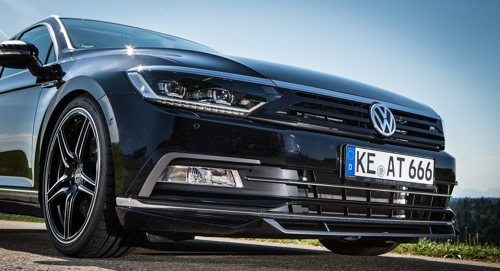Volkswagen Passat b8 Black Night