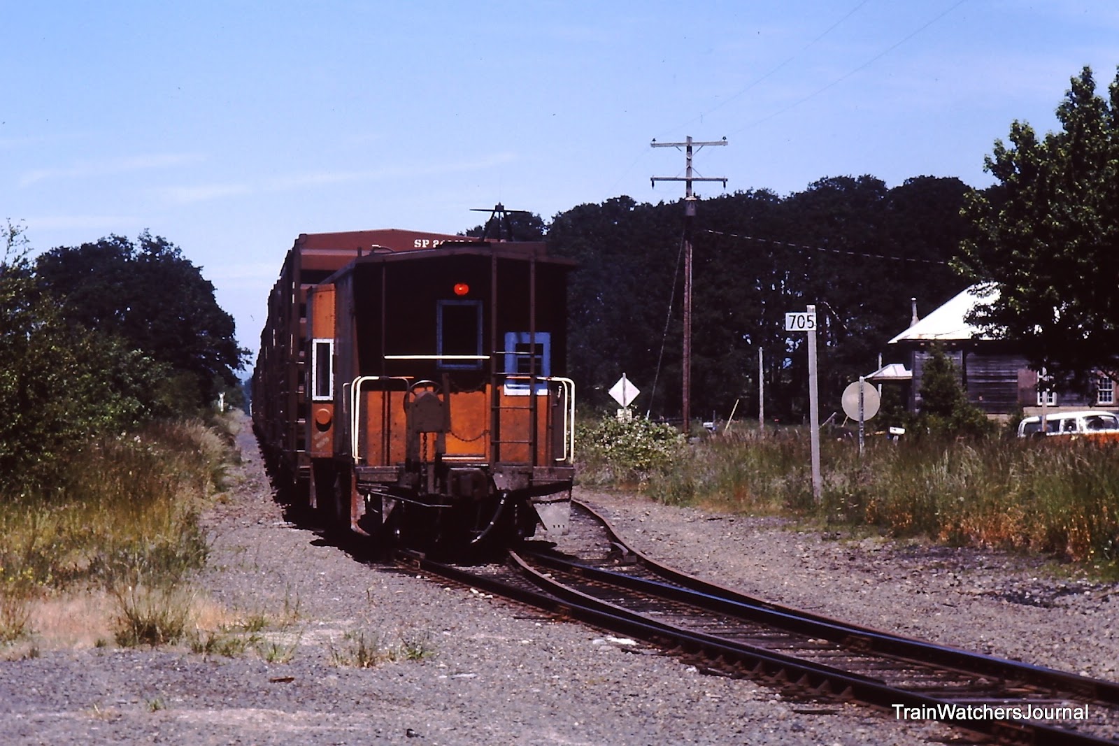TrainWatchersJournal Mill City Job Going and Coming at Shelburn Oregon
