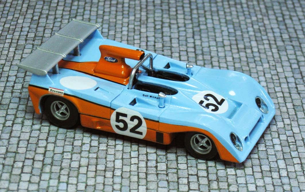 895947_1
