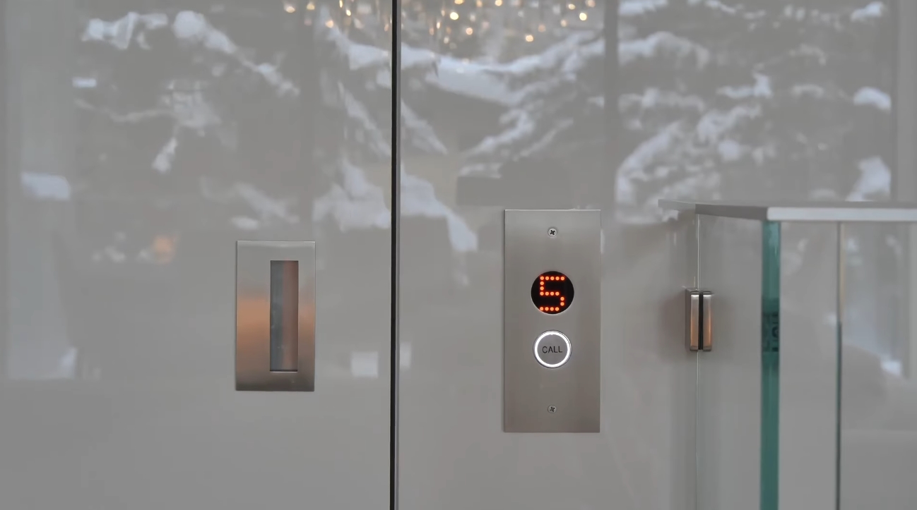 56 Photos vs. 165 W Forest Rd, Vail, CO Luxury Mansion Interior Design Tour