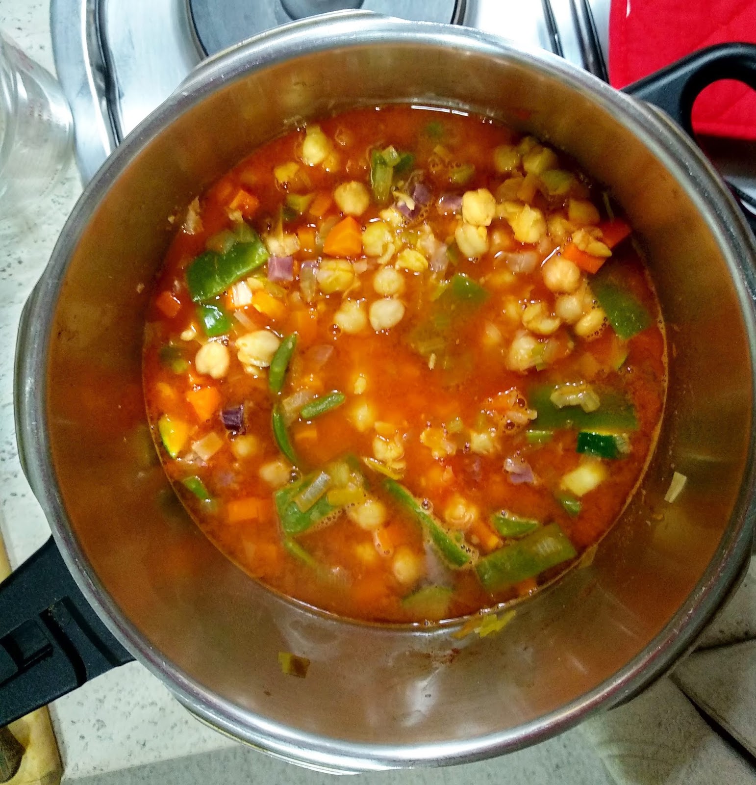 LA COCINERA NOVATA GUISO DE GARBANZOS CON VERDURAS