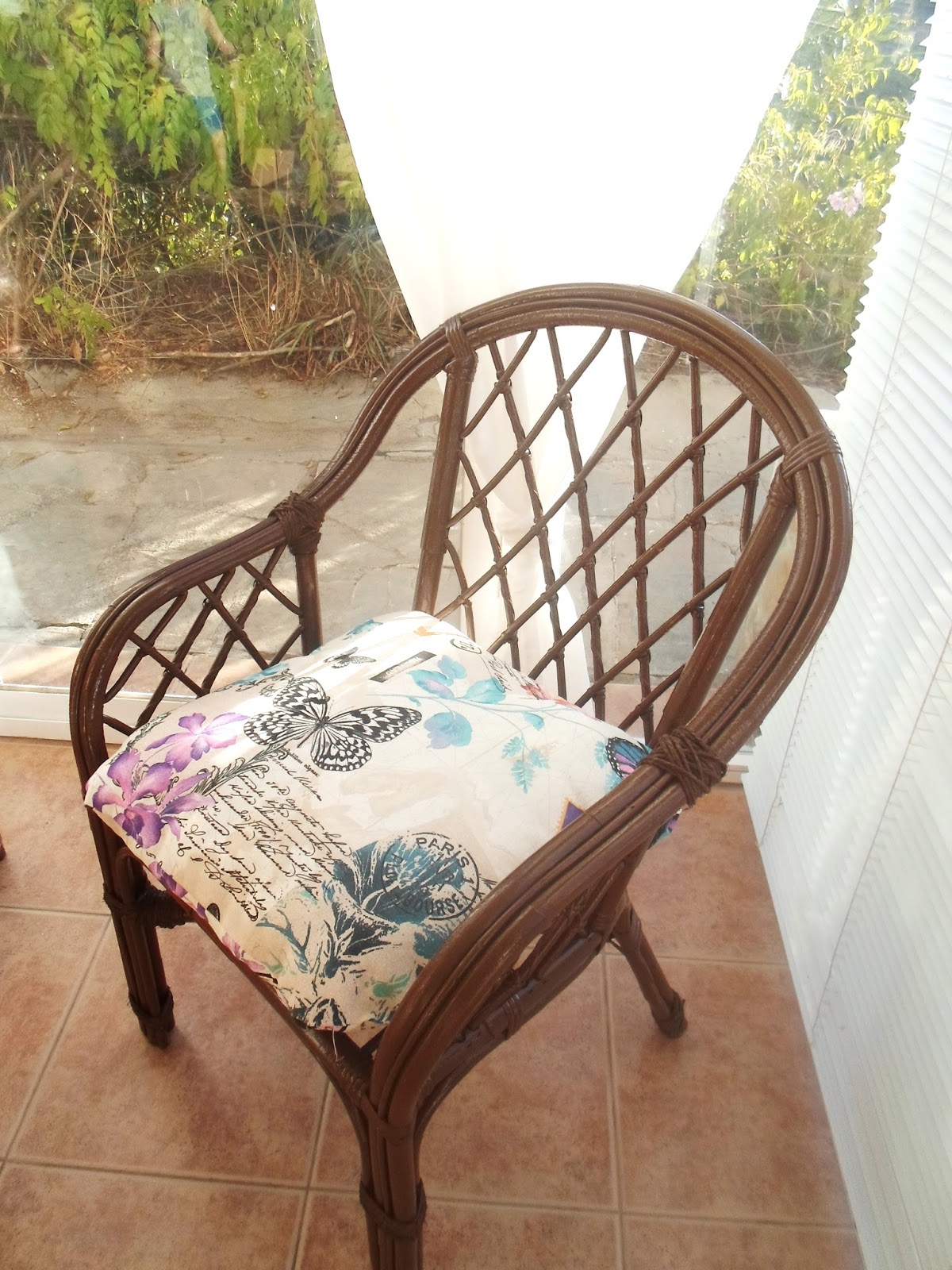 Mis trucos de reciclaje y mucho más....: Restaurar sillas de mimbre