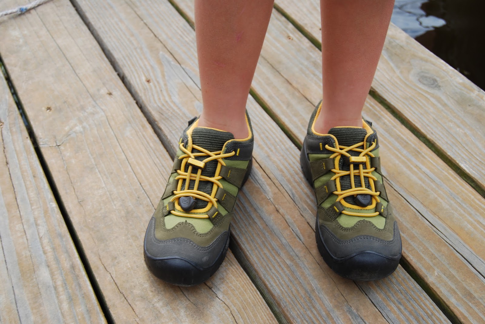 Momfessionals Back to (Lake) School KEEN Shoes Giveaway