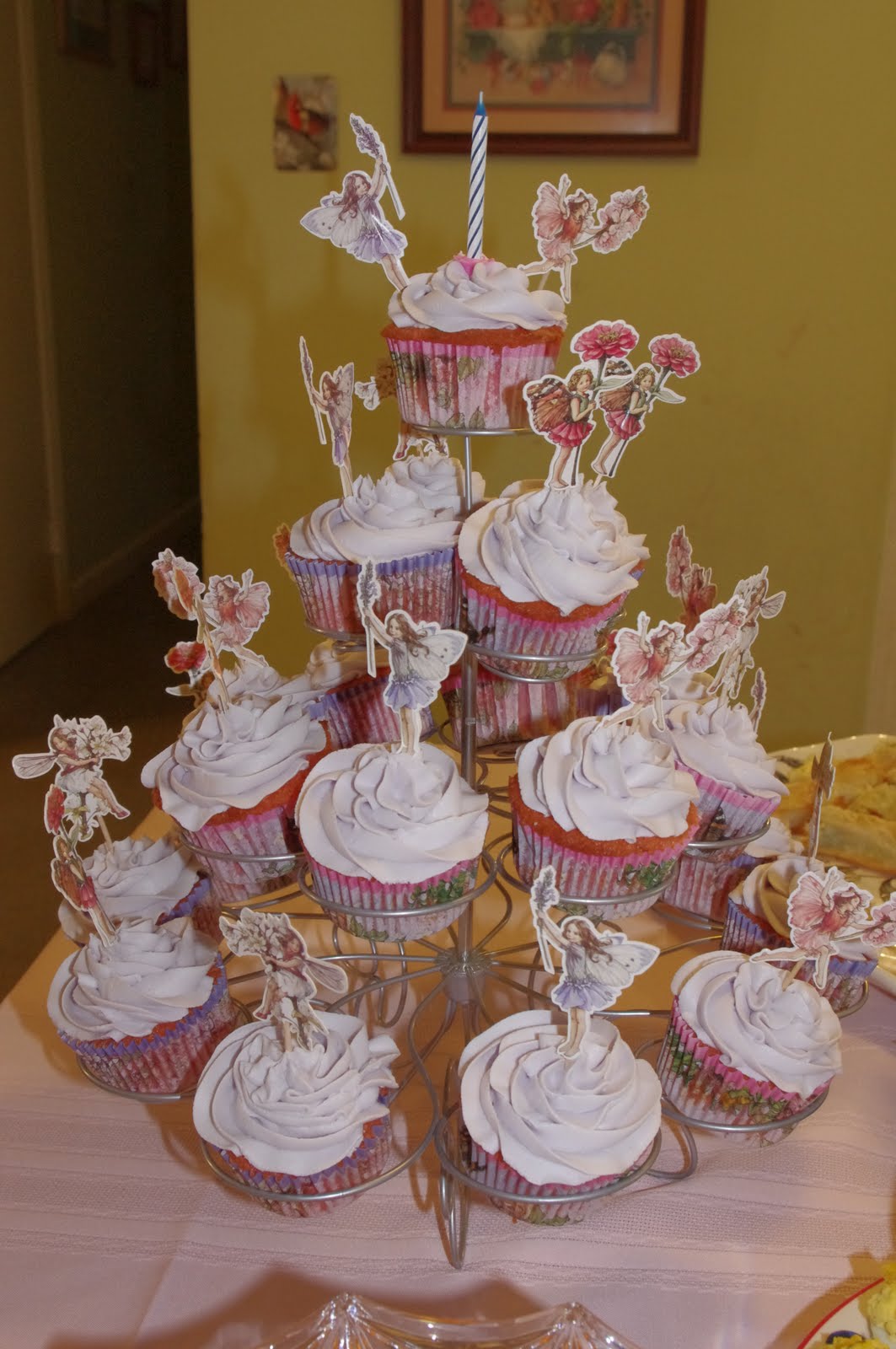 4 goodness bake! Flower Fairy Cupcakes