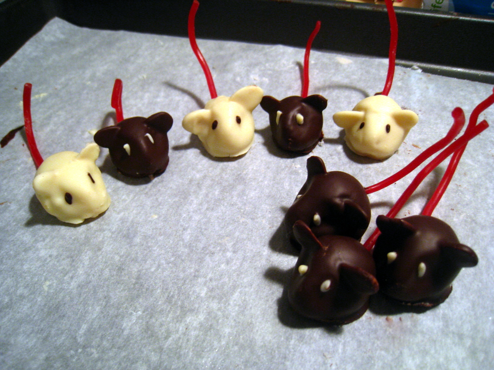Ooh Mummy!: Making Chocolate-covered Marzipan Mice