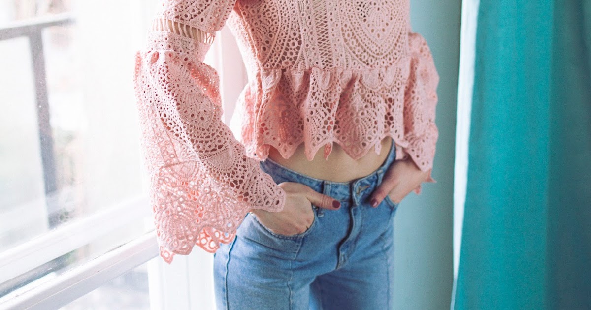 HOW TO WEAR A LACE TOP What Vero Wears