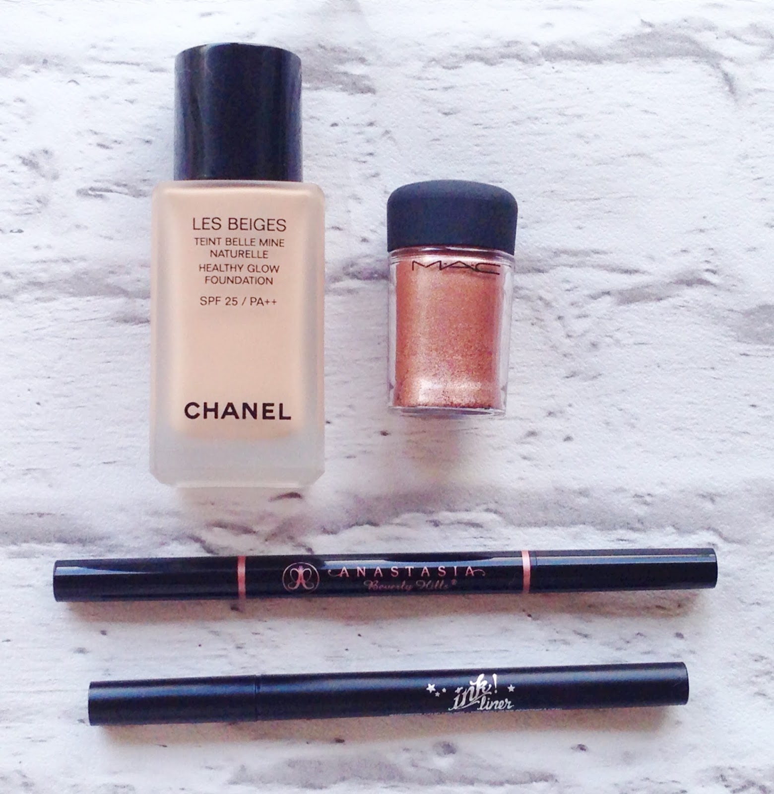 Looking flawless naturally with Chanel Les Beiges Healthy Glow Foundation