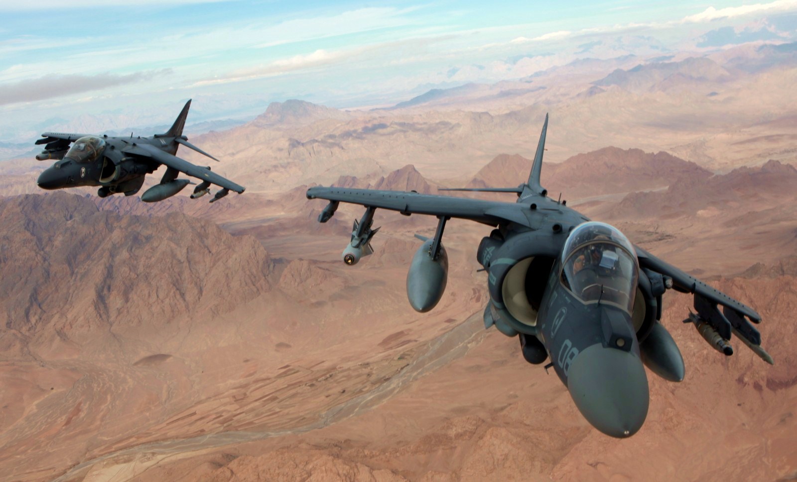Av 8b. Штурмовик av-8b «Харриер» II. Av-8b Штурмовик. MCDONNELL Douglas av-8b Harrier II. A V 8 Harrier Afganistan.