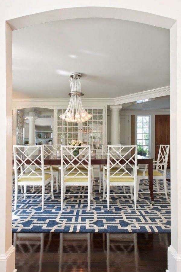 Chandelier in white a true multi-talent in the living area