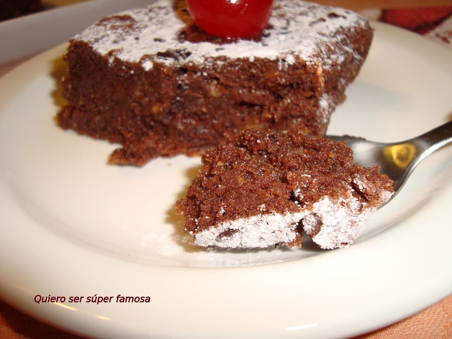  http://cosas-mias-y-demas.blogspot.com.es/2010/11/tarta-de-chocolate-y-avellanas.html