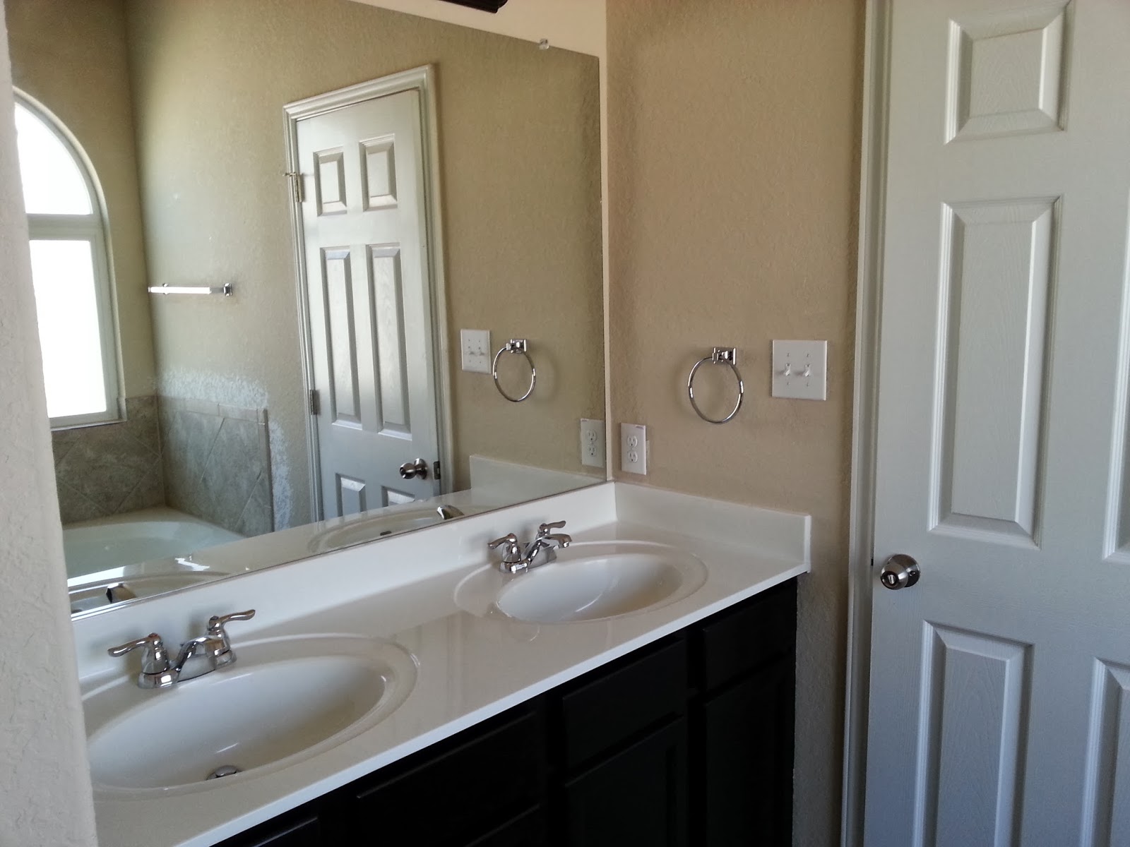 San Antonio Move DR Horton, Clydesdale plan in Wortham Oaks, just