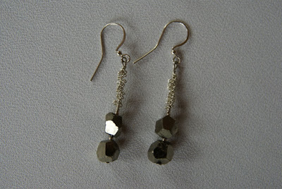 kolczyki wire wrapping z pirytem biżuteria handmade kolczyki z pirytem bransoletka z pirytem netstylistka blog biżuteryjny