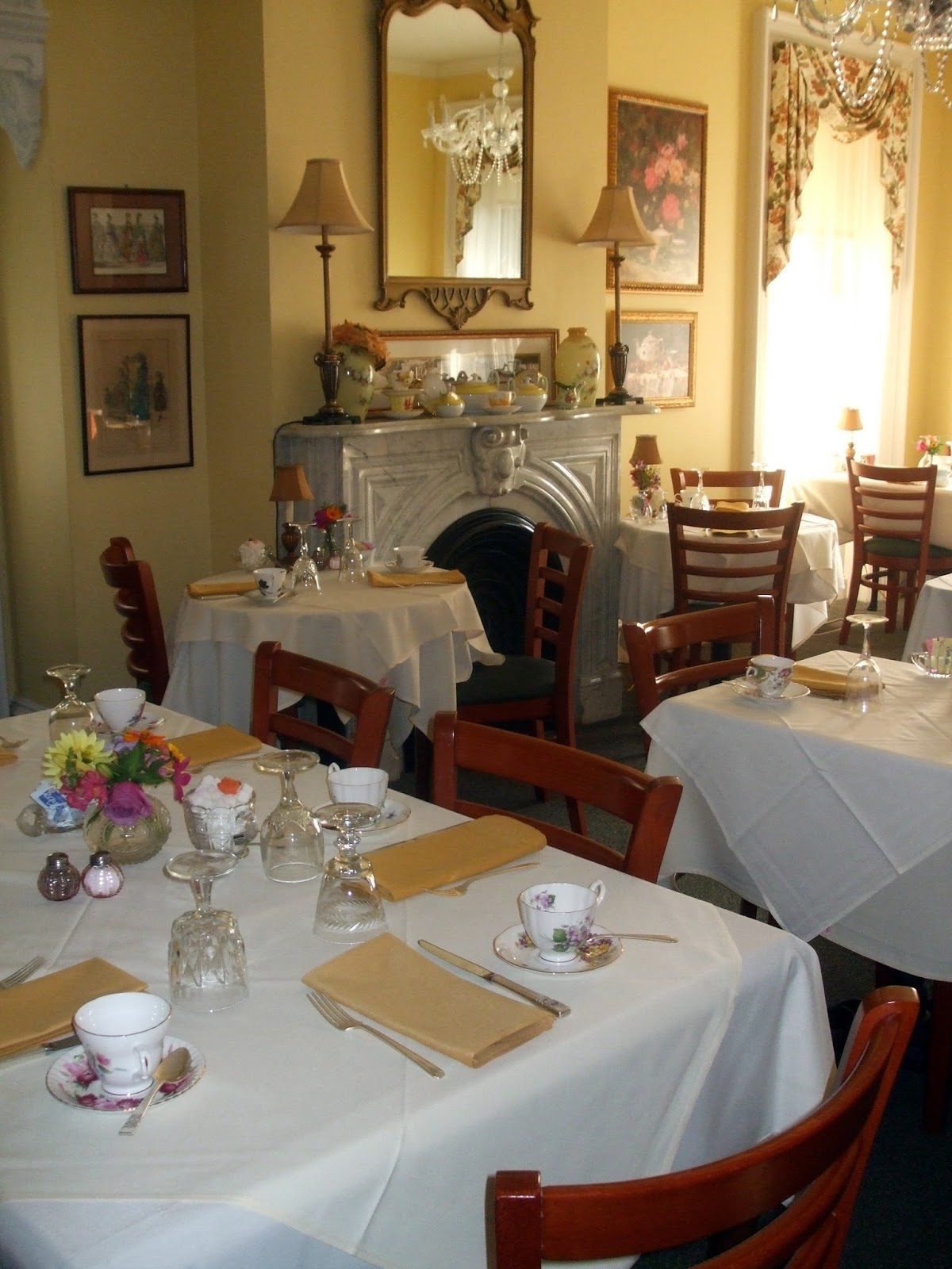 Rosemary's Sampler Tea Room Decor, Teaberry's Tea Room