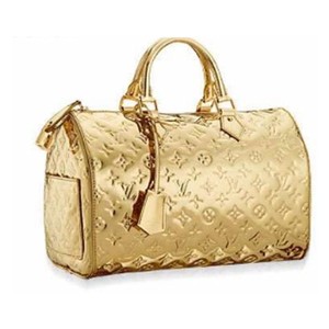 Bags by Louis Vuitton: Gold Monogram Louis Vuitton Bag