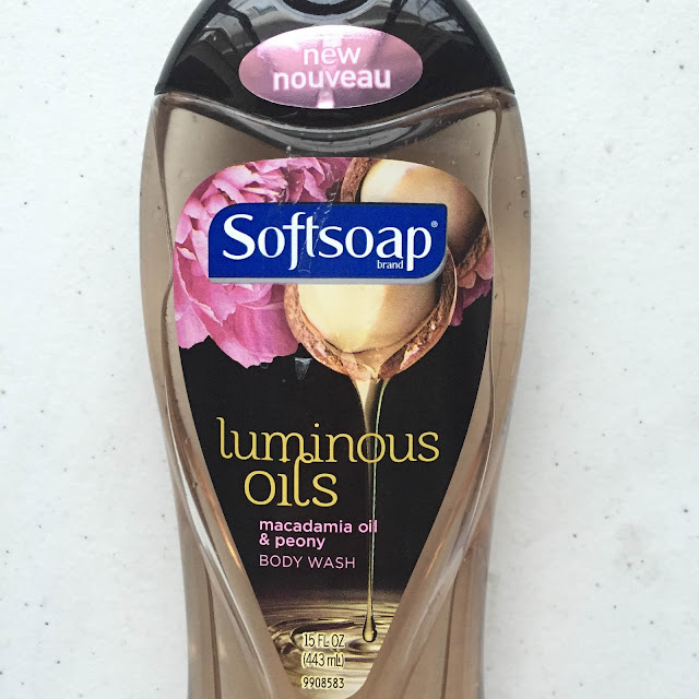 Softsoap, Softsoap Luminous Oils Macadamia Oil & Peony Body Wash, shower gel, On Wednesdays We Wear Pink