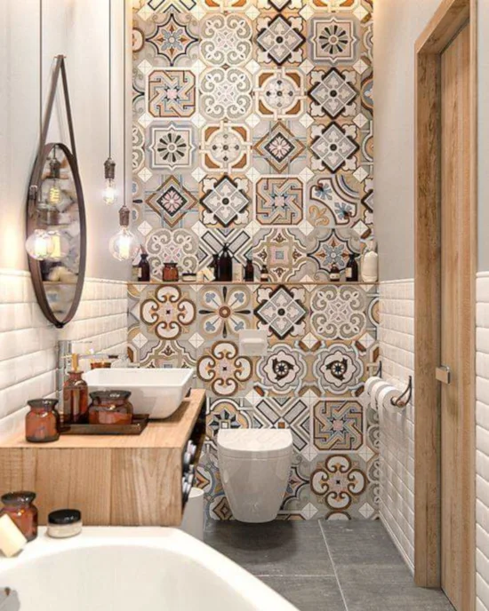 desain inspiratif kamar mandi dengan motif keramik bertema retro dan natural