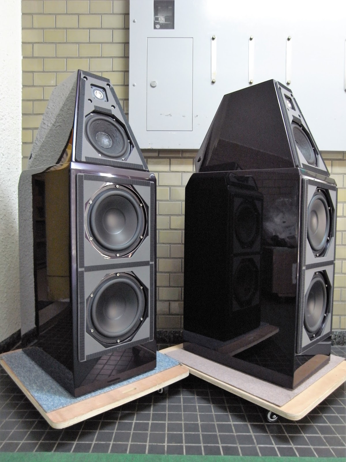 SIS AUDIO BLOG: 中古品情報 WILSON-AUDIO SYSTEM7（PORSCHE VIOLET)