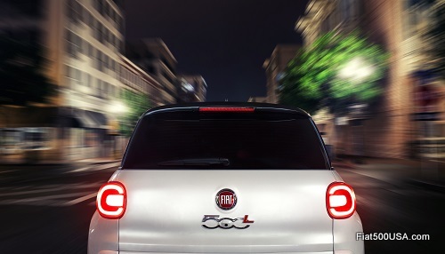 Fiat 500L Lounge in the city