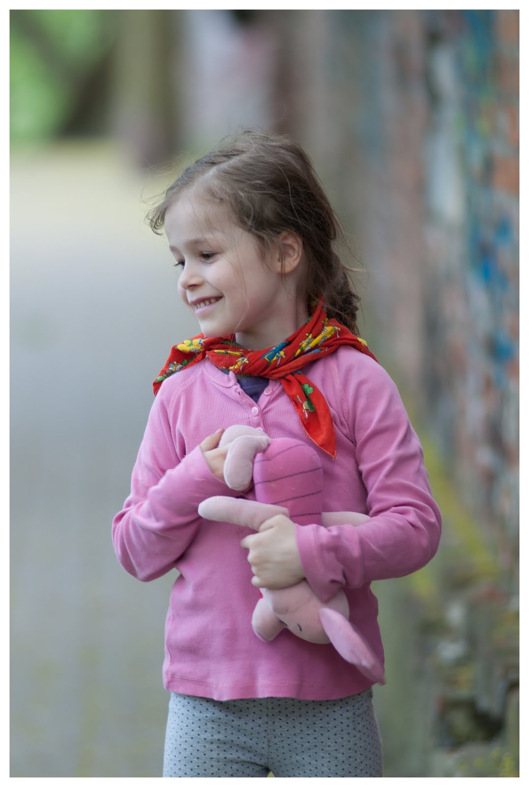 Wracając Do Domu Scrooge Zamiast Swojej Kołatki Do Drzwi Zobaczył julka: Wracając do domu