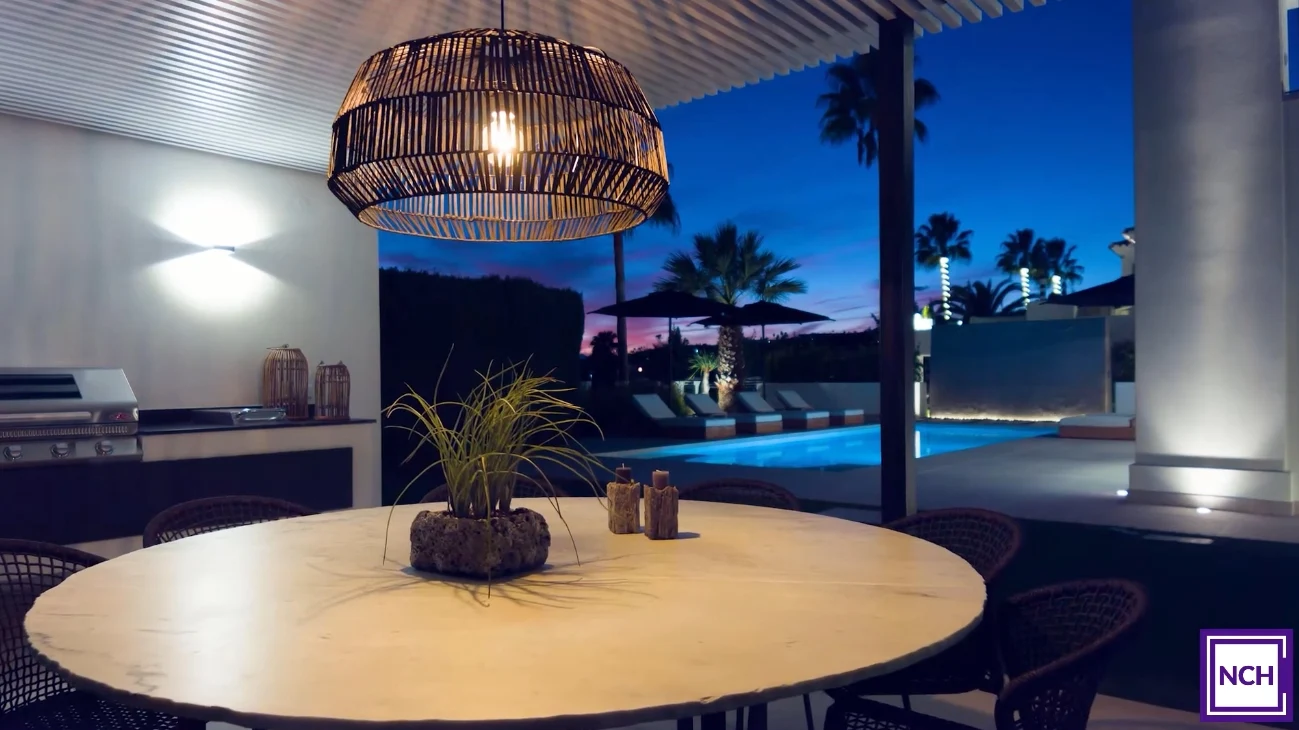 26 Photos vs. Contemporary Elegant Villa in Nueva Andalucía, Marbella - Luxury Home & Interior Design Tour