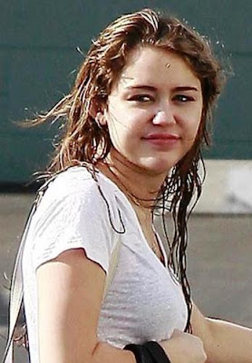 Miley Cyrus Latest Photos, Miley Cyrus News Update, Hot and Sexy Photos