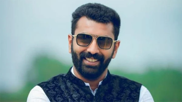 Congress MLA Haris’ son on the run after assaulting youth, Bangalore, News, Crime, Criminal Case, Police, Complaint, Controversy, Politics, Trending, National, Video