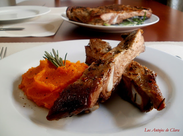 Costillas de cerdo al horno con romero