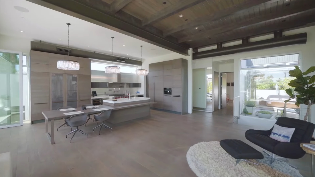 Tour 248 Bernard Ave, Venice, CA vs. 33 Interior Design Photos