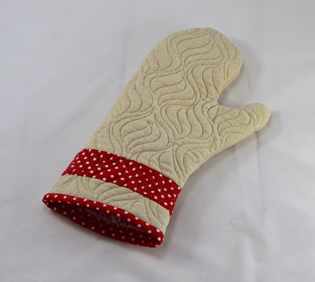 Fort Worth Fabric Studio Quilted Oven Mitt Tutorial
