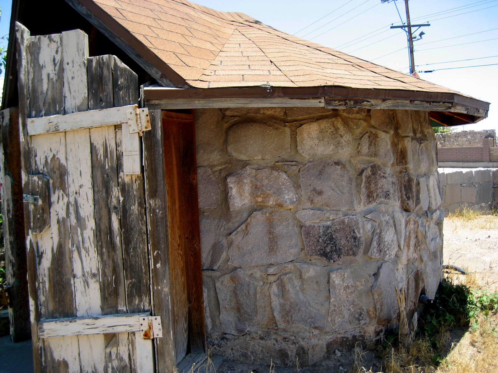 Living Rootless Las Cruces, New Mexico Mesquite District A Grandfather