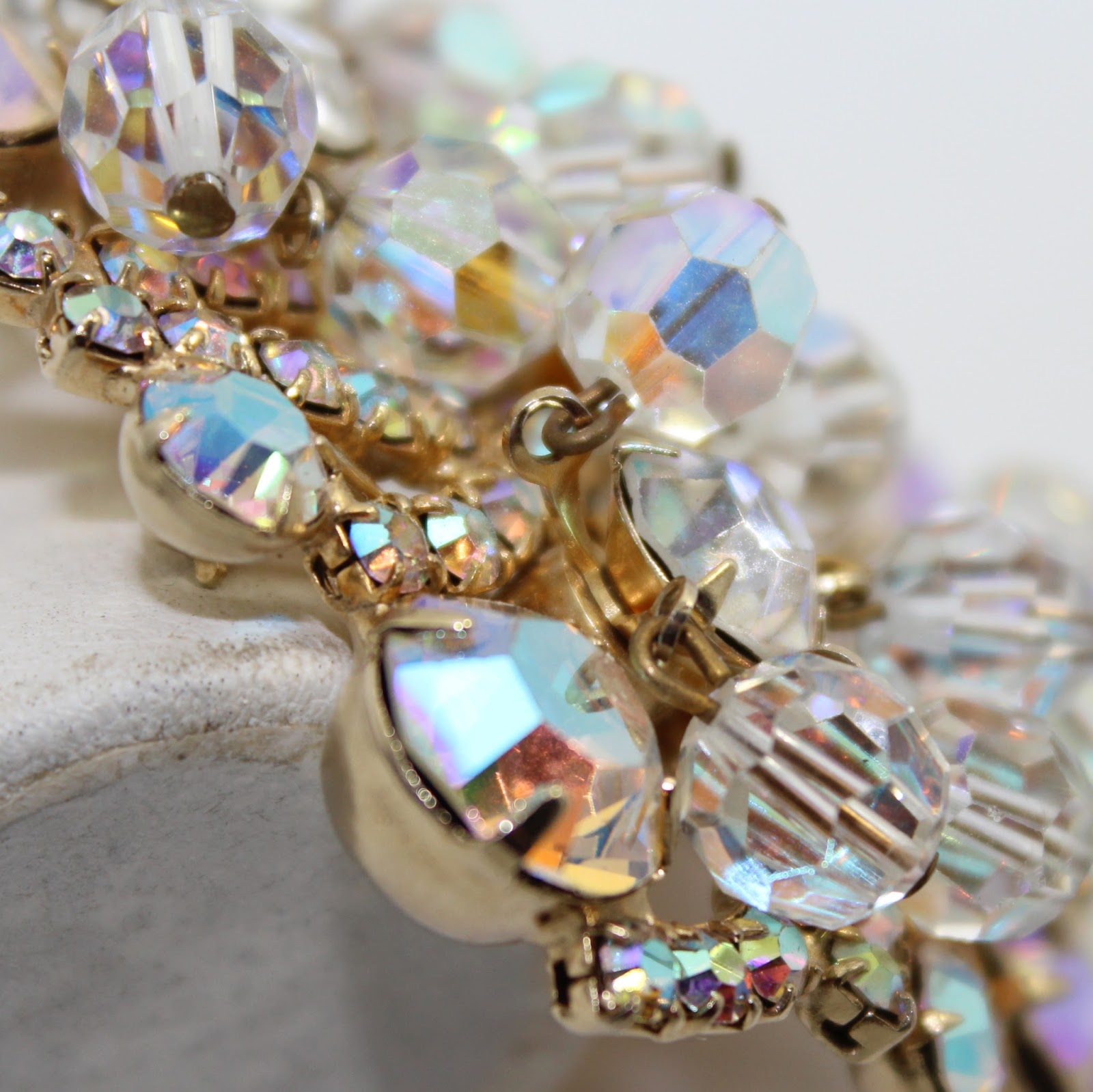 Identifying Juliana (DeLizza & Elster) Jewelry Square Wire Things