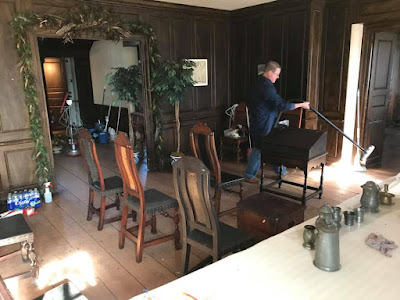 Todd-Galle-cleans-at-Pennsbury-Manor
